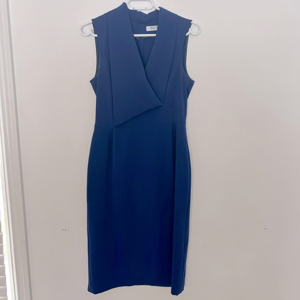 MaxMara Sleeveless Navy Blue Sheath Dress